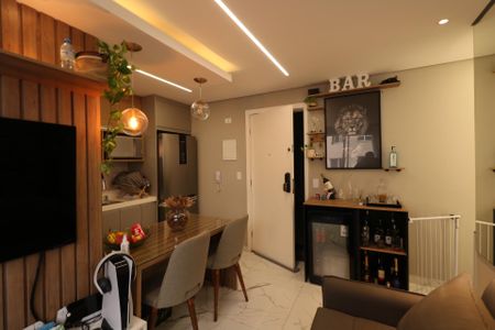 Apartamento à venda com 43m², 2 quartos e 1 vaga Apartamento à venda com 43m², 2 quartos e 1 vagaSala