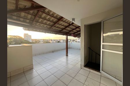Cobertura de apartamento à venda com 2 quartos, 97m² em Parque Turistas, Contagem