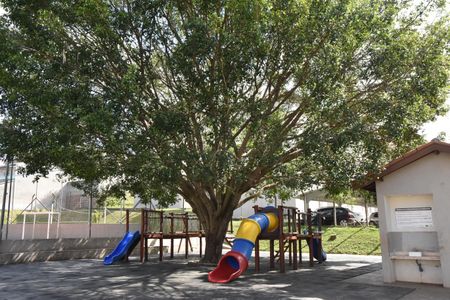 Apartamento para alugar com 52m², 2 quartos e 1 vaga Apartamento para alugar com 52m², 2 quartos e 1 vagaÁrea comum - Playground