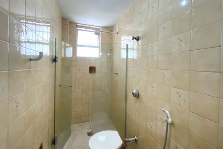 Apartamento à venda com 80m², 2 quartos e 1 vaga Apartamento à venda com 80m², 2 quartos e 1 vagaBanheiro