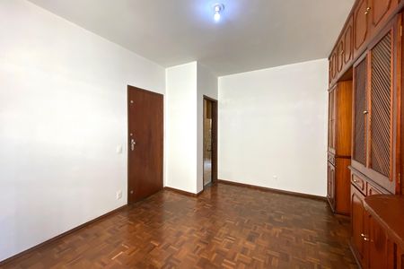 Apartamento à venda com 80m², 2 quartos e 1 vaga Apartamento à venda com 80m², 2 quartos e 1 vagaSala