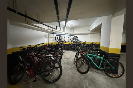 gar de apartamento para alugar com 3 quartos, 90m² em Centro, São Vicente