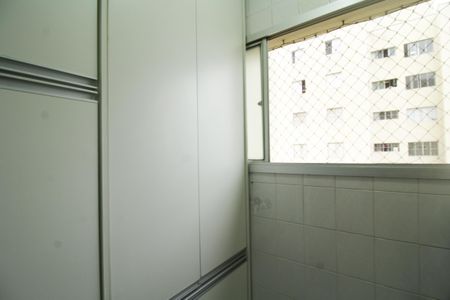 Área de Serviço de apartamento à venda com 2 quartos, 51m² em Parque Maria Domitila, São Paulo
