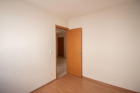 Quarto 2 de apartamento para alugar com 2 quartos, 48m² em Chacaras Reunidas Santa Terezinha, Contagem