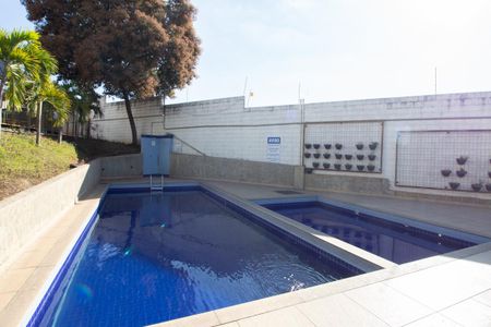 Área comum de apartamento para alugar com 2 quartos, 48m² em Chacaras Reunidas Santa Terezinha, Contagem