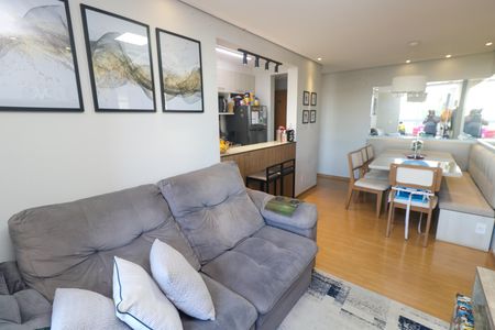 Sala de apartamento à venda com 2 quartos, 56m² em Utinga, Santo André