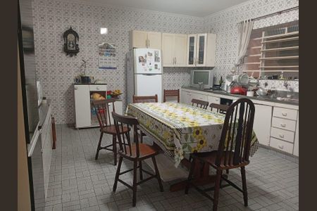Cozinha de casa à venda com 3 quartos, 180m² em Vila Augusta, Guarulhos
