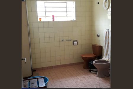 Casa à venda com 180m², 3 quartos e 2 vagas Casa à venda com 180m², 3 quartos e 2 vagasBanheiro