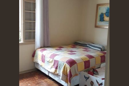 Casa à venda com 180m², 3 quartos e 2 vagas Casa à venda com 180m², 3 quartos e 2 vagasQuarto