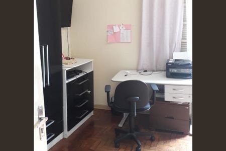 Casa à venda com 180m², 3 quartos e 2 vagas Casa à venda com 180m², 3 quartos e 2 vagasQuarto