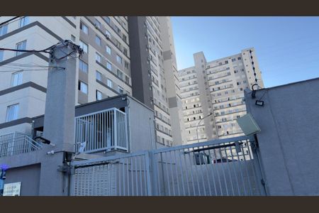 Apartamento para alugar com 45m², 2 quartos e 1 vaga Apartamento para alugar com 45m², 2 quartos e 1 vagaFachada