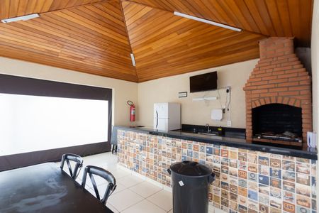 Apartamento para alugar com 45m², 2 quartos e 1 vaga Apartamento para alugar com 45m², 2 quartos e 1 vagaÁrea comum - Churrasqueira