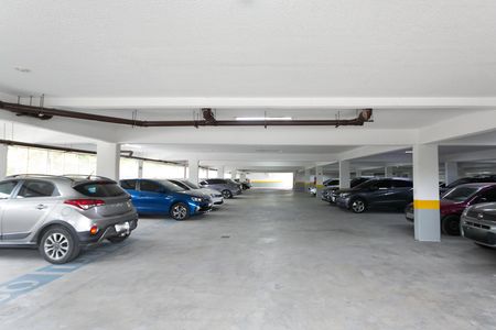 Apartamento para alugar com 45m², 2 quartos e 1 vaga Apartamento para alugar com 45m², 2 quartos e 1 vagaGaragem