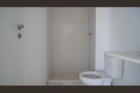 Apartamento à venda com 75m², 3 quartos e 1 vaga Apartamento à venda com 75m², 3 quartos e 1 vagaBanheiro social corredor