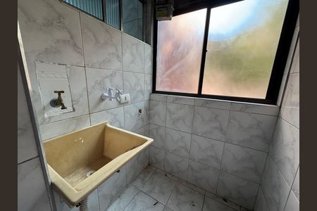 Área de Serviço de apartamento para alugar com 2 quartos, 54m² em Aliança, Osasco