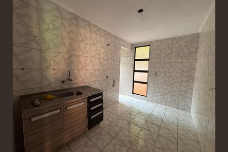 Cozinha de apartamento para alugar com 2 quartos, 54m² em Aliança, Osasco