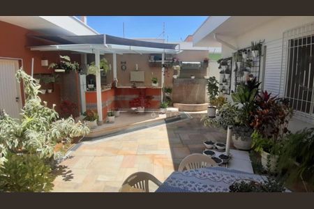 Casa à venda com 4 quartos, 373m² em Vila Rossi e Borchi, Campinas