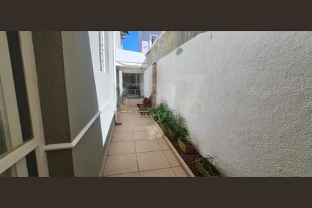 Casa à venda com 4 quartos, 264m² em Jardim Aurelia, Campinas