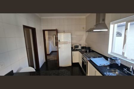 Casa à venda com 4 quartos, 264m² em Jardim Aurelia, Campinas