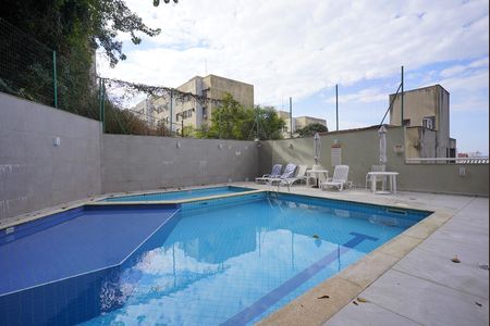 Área comum - Piscina de apartamento para alugar com 3 quartos, 101m² em Coqueiros, Florianópolis
