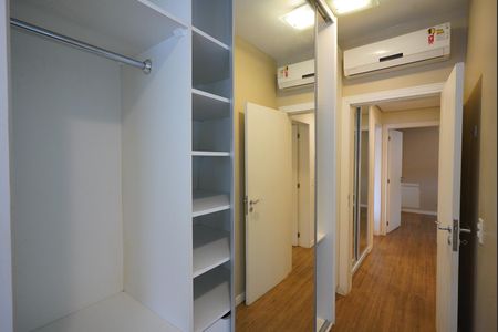 Apartamento para alugar com 101m², 3 quartos e 2 vagasSuite armário 