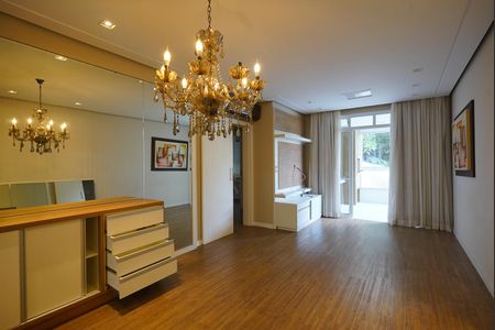 Apartamento para alugar com 3 quartos, 101m² em Coqueiros, Florianópolis