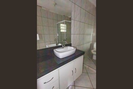 Casa para alugar com 240m², 4 quartos e 2 vagas Casa para alugar com 240m², 4 quartos e 2 vagasBanheiro