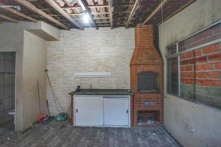 Área de serviço  de casa para alugar com 4 quartos, 240m² em Casa Grande, Diadema