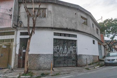 Fachada  de casa para alugar com 4 quartos, 240m² em Casa Grande, Diadema
