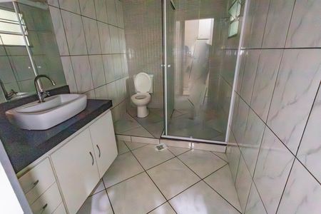 Casa para alugar com 240m², 4 quartos e 2 vagas Casa para alugar com 240m², 4 quartos e 2 vagasBanheiro