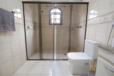 Banheiro 1 de casa à venda com 3 quartos, 420m² em Campestre, Santo André