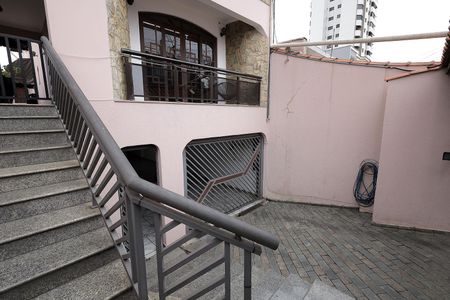 Fachada de casa à venda com 3 quartos, 420m² em Campestre, Santo André