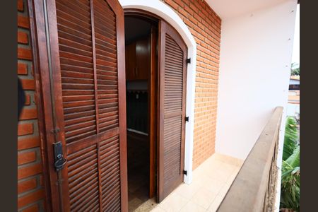 Casa à venda com 156m², 4 quartos e 4 vagasSuíte 1