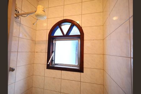 Casa à venda com 156m², 4 quartos e 4 vagasBanheiro de serviço