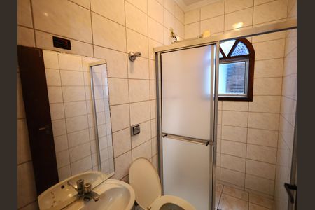 Casa à venda com 156m², 4 quartos e 4 vagasBanheiro de serviço