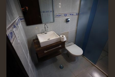 Casa à venda com 156m², 4 quartos e 4 vagasBanheiro da Suíte 1