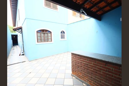 Casa à venda com 156m², 4 quartos e 4 vagasChurrasqueira