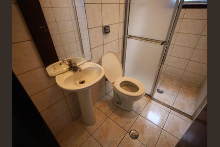 Casa à venda com 156m², 4 quartos e 4 vagasBanheiro de serviço