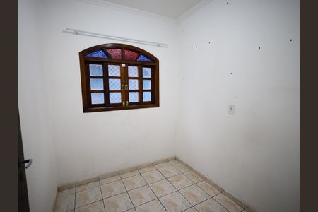 Área de Serviço de casa à venda com 4 quartos, 156m² em Cipava, Osasco