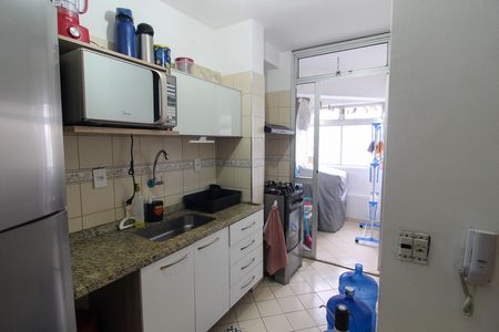 Cozinha de apartamento para alugar com 2 quartos, 65m² em Jardim das Vertentes, São Paulo