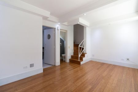 Sala de casa de condomínio à venda com 2 quartos, 86m² em Parque Ipe, São Paulo