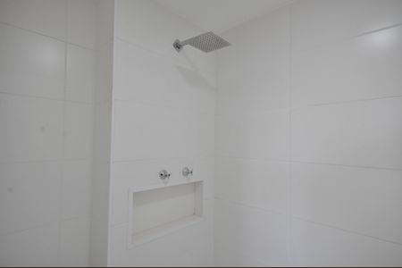 Banheiro de apartamento para alugar com 2 quartos, 42m² em Vila Nova Mazzei, São Paulo