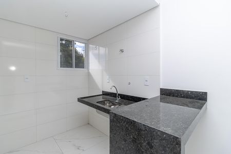Apartamento à venda com 50m², 2 quartos e 2 vagas Apartamento à venda com 50m², 2 quartos e 2 vagasCozinha e Área de Serviço