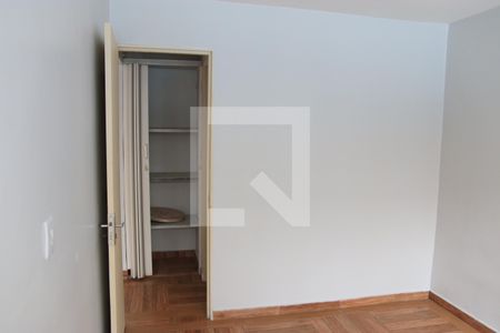 Quarto 02 de apartamento para alugar com 3 quartos, 160m² em Vila São João, Goiânia