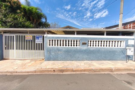 Fachada de casa à venda com 2 quartos, 200m² em Vila Boa Vista, Campinas
