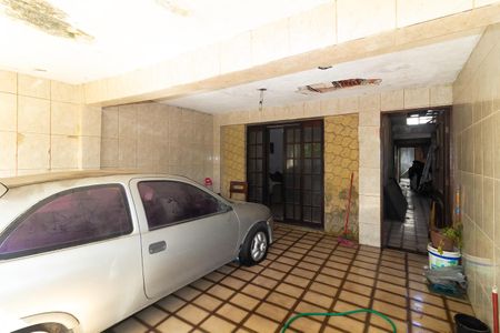 Garagem de casa à venda com 3 quartos, 125m² em Jardim Imperador (zona Leste), São Paulo
