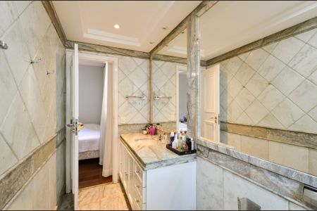 Suíte de apartamento à venda com 4 quartos, 230m² em Santo Agostinho, Belo Horizonte