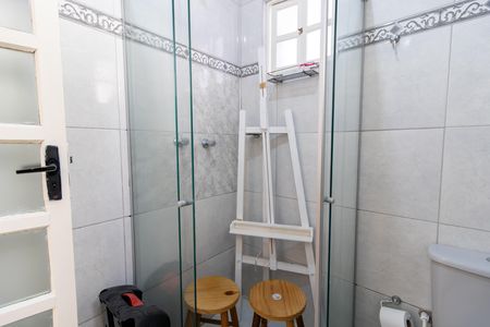 Apartamento à venda com 48m², 3 quartos e sem vaga Apartamento à venda com 48m², 3 quartos e sem vagaBanheiro