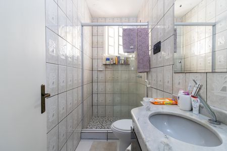 Apartamento à venda com 48m², 3 quartos e sem vaga Apartamento à venda com 48m², 3 quartos e sem vagaBanheiro 2