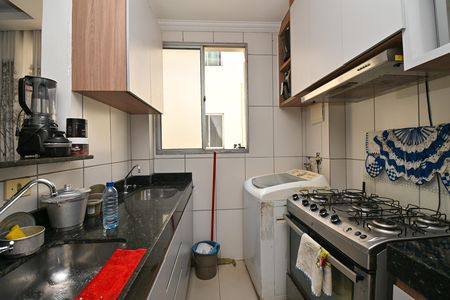 Apartamento para alugar com 45m², 2 quartos e 1 vaga Apartamento para alugar com 45m², 2 quartos e 1 vagaCozinha e Área de Serviço